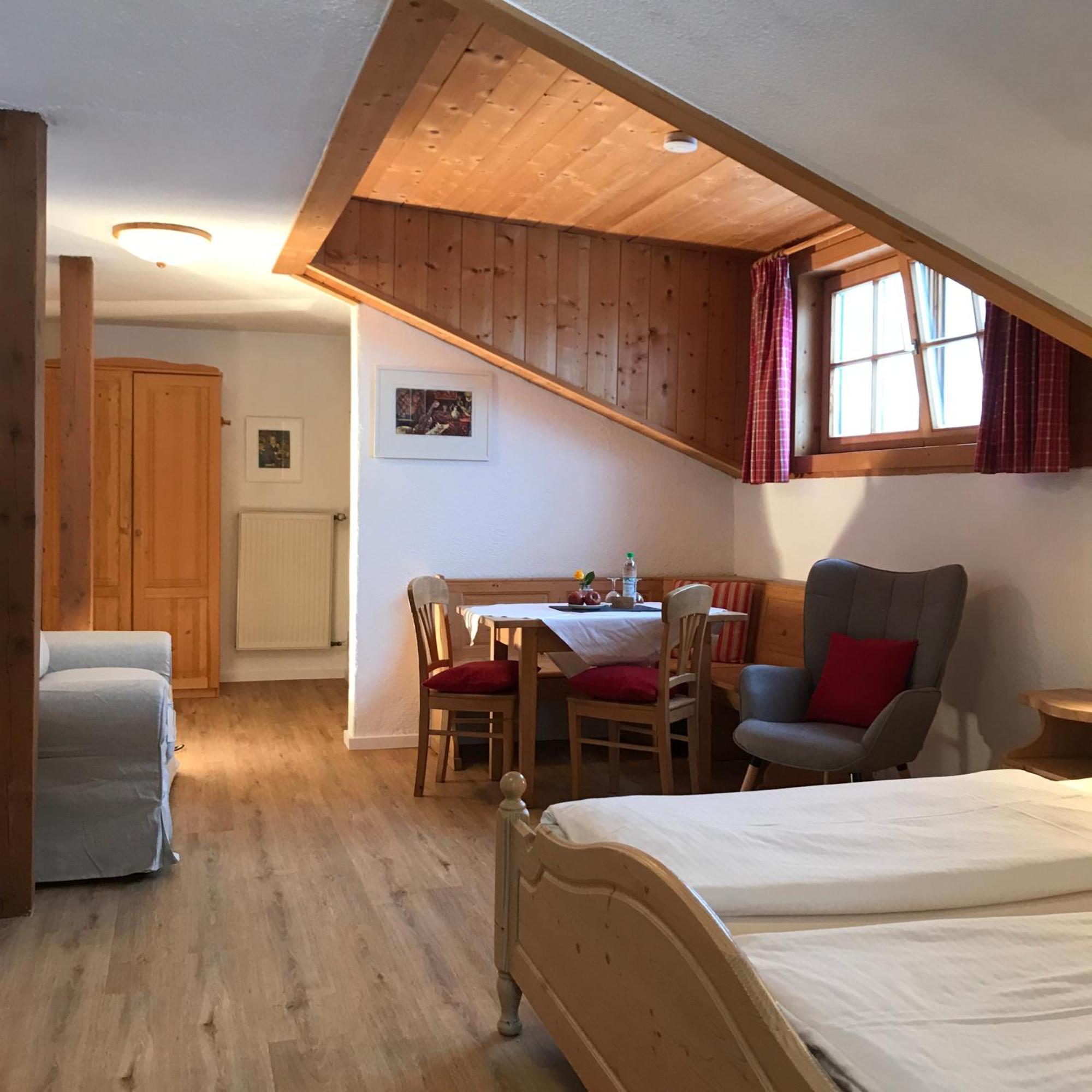 Gaestehaus Hotel Maria Theresia 슐리에르시 외부 사진